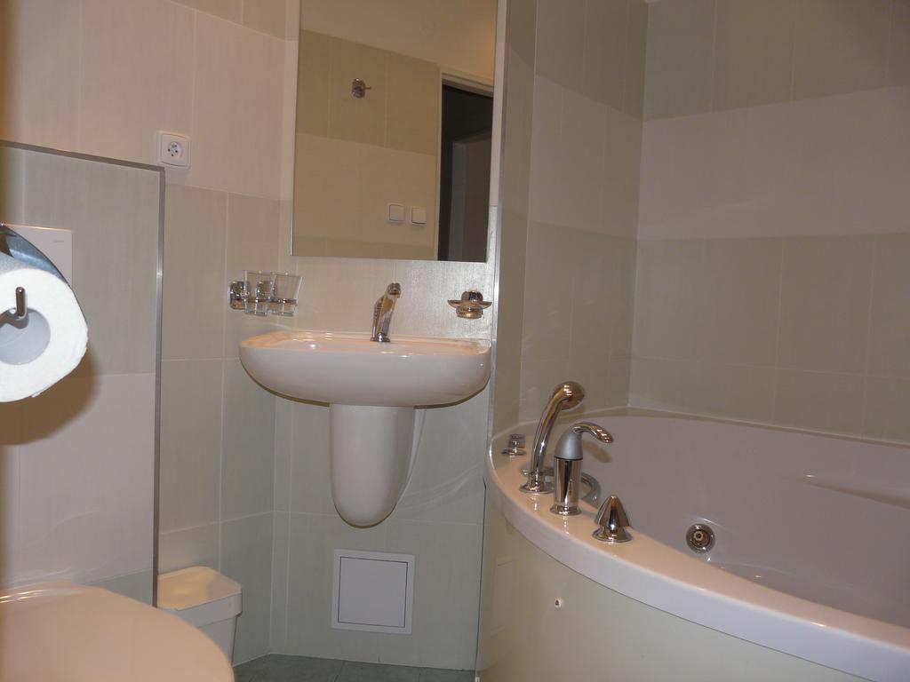 Hotel Ondras Zlín Стая снимка