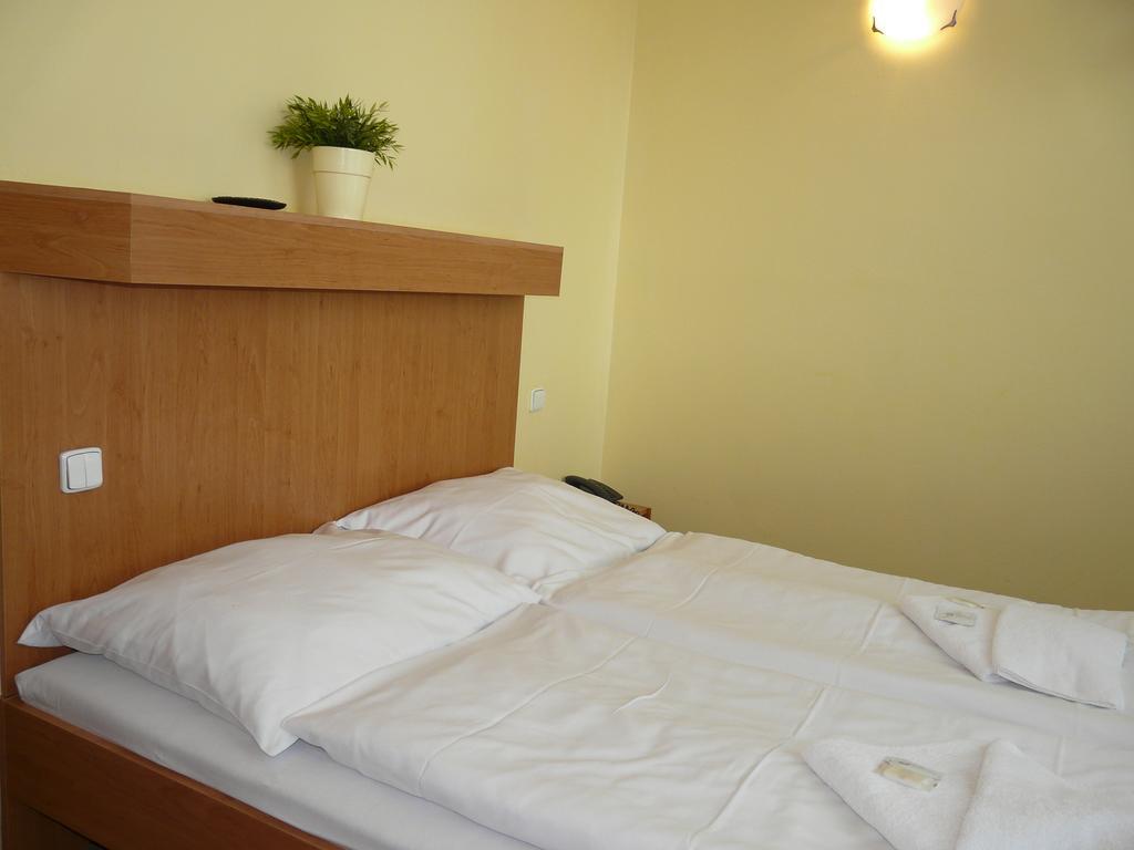 Hotel Ondras Zlín Стая снимка