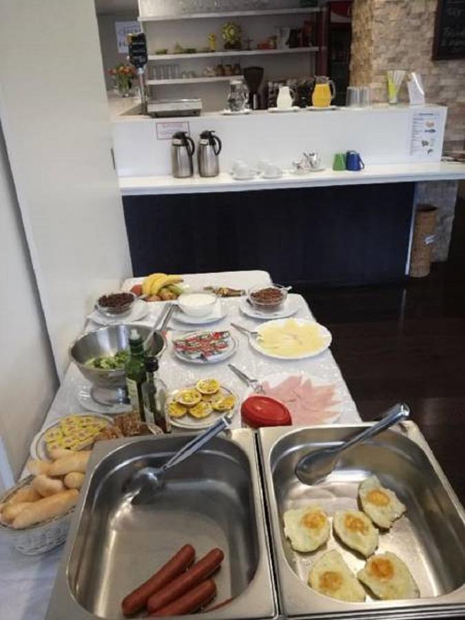 Hotel Ondras Zlín Екстериор снимка