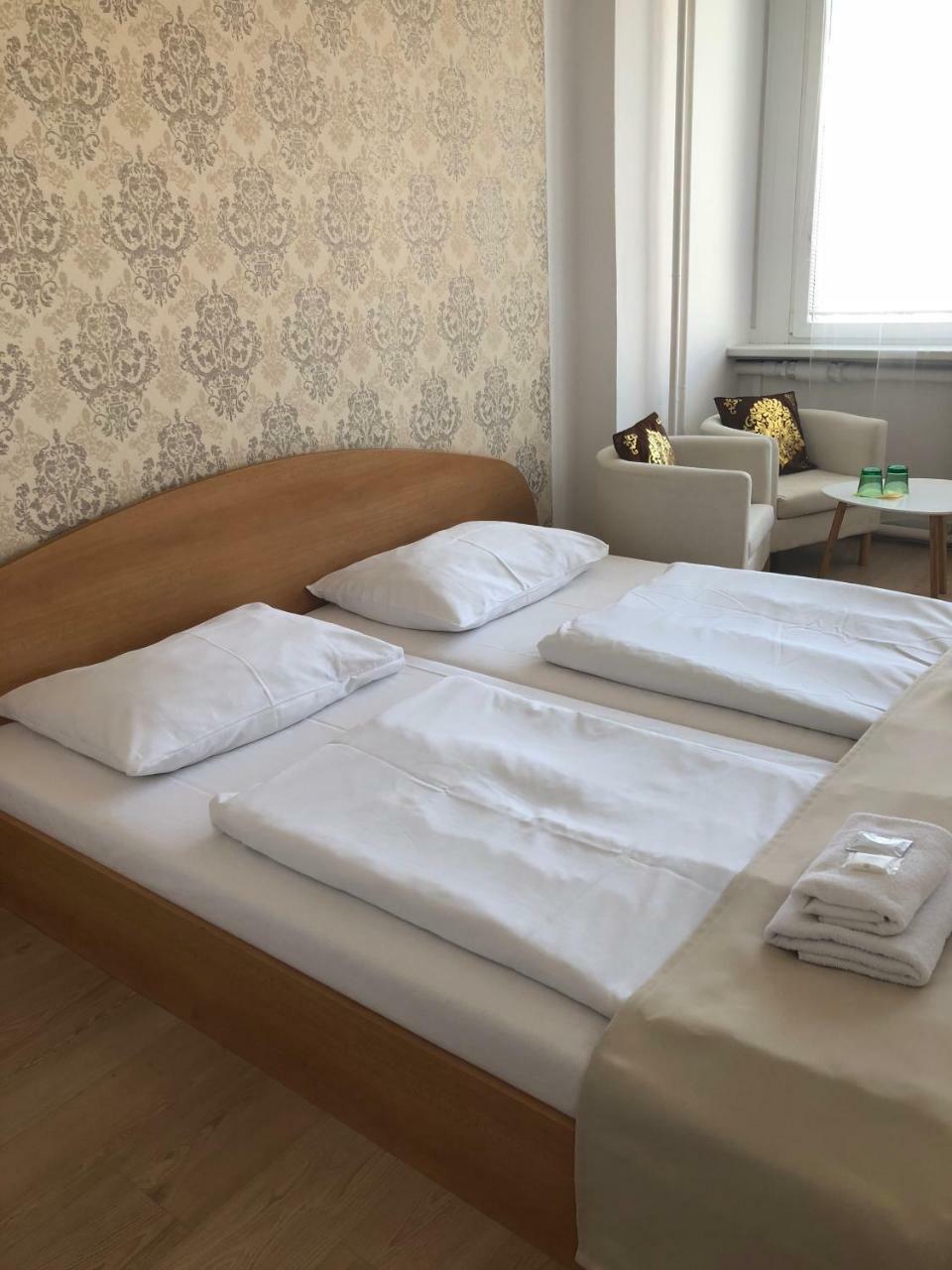 Hotel Ondras Zlín Екстериор снимка